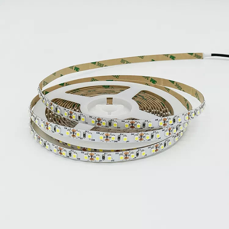 Beliebte 3528 weiße LED-Streifen mit 120 LEDs, 16,4 Fuß, IP20, punktlos
